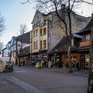 Prestige Krupowki 36/9 زاكوباني